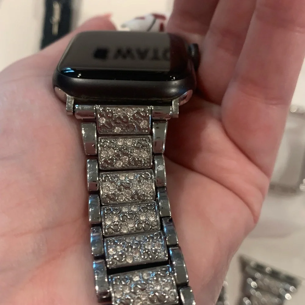Apple elegant smartwatch
